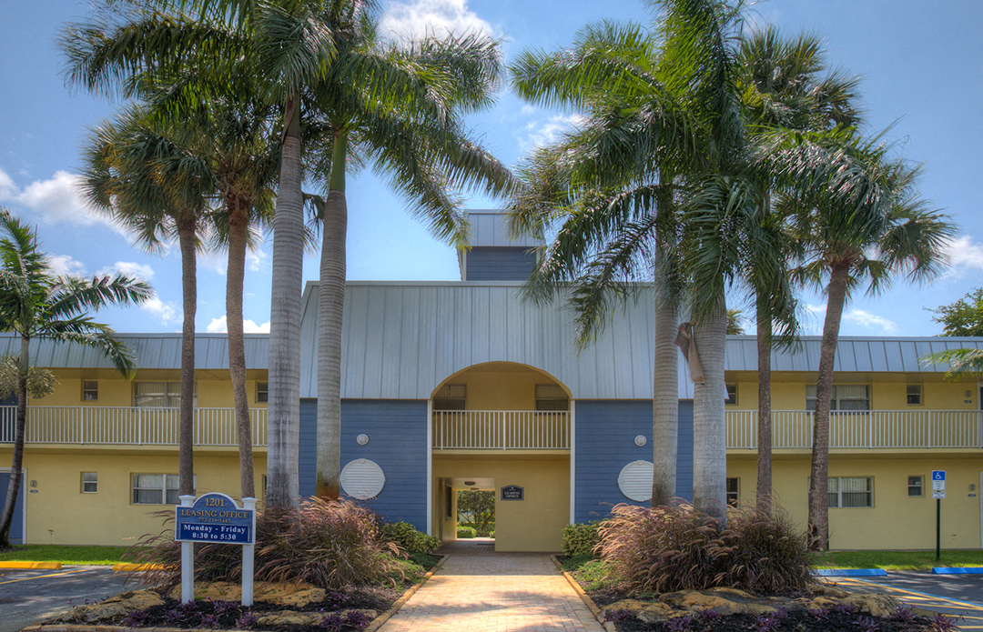 Photos and Video of Harbour Breeze in Stuart, FL